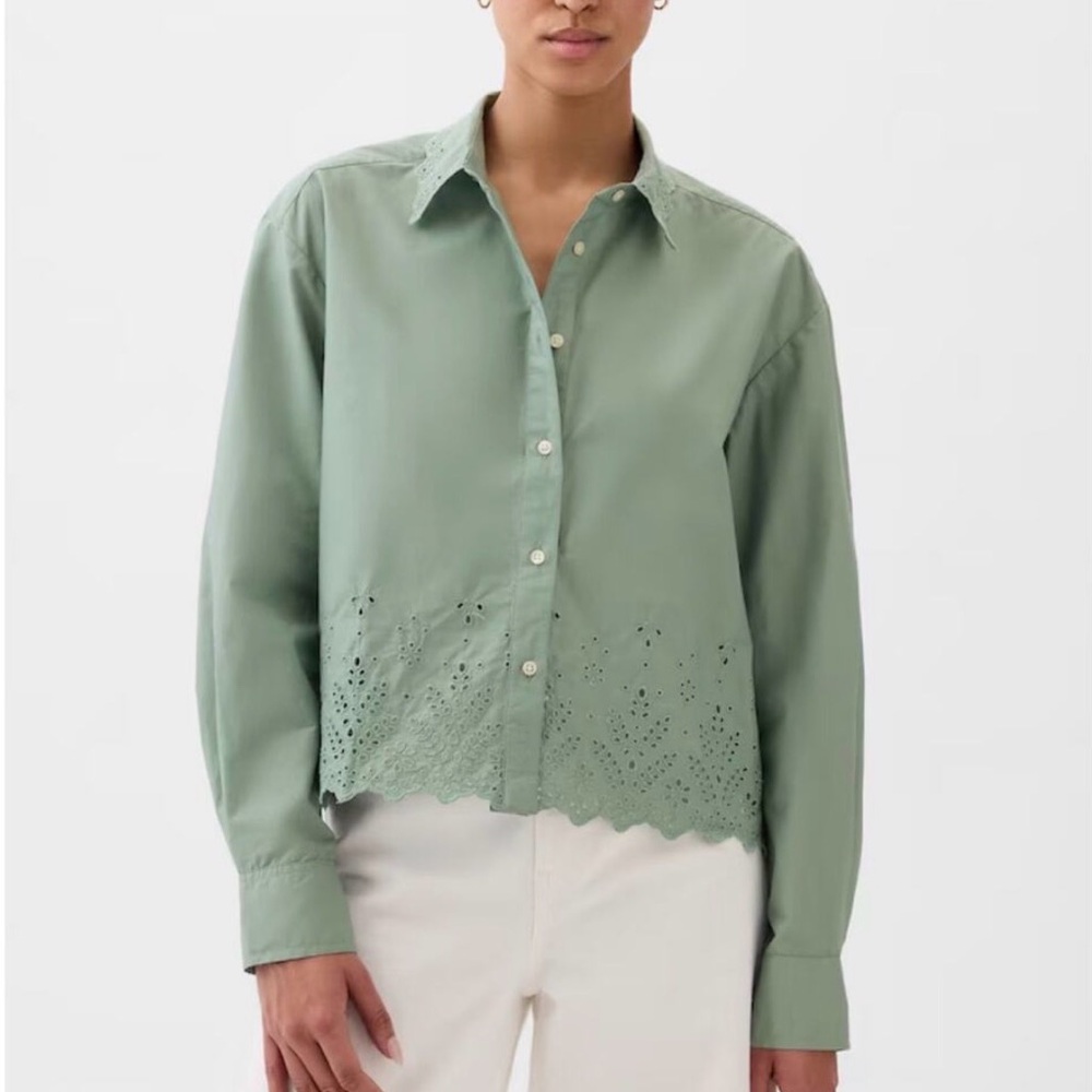 Elegant Sage Green Gap Eyelet Women's Shirt size Small New, with Tag